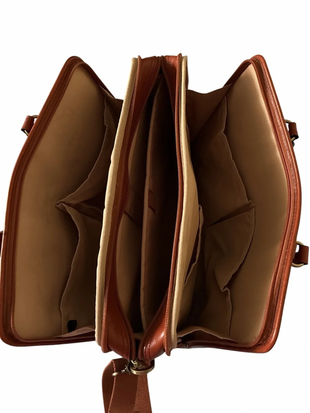 Banuce 15” Italian Leather Laptop Briefcase – Like New Condition